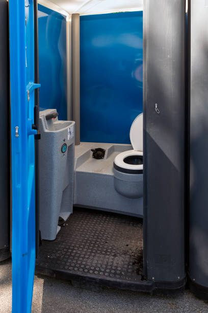 Portable Toilet Options We Offer in Burlington, IA